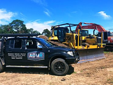 Australian diesel and machinery repairs navara on site serving earth moving equipment