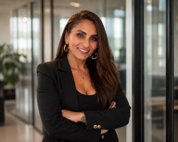 Introducing Thee Business Vixen
Fashion Meets Financial Freedom