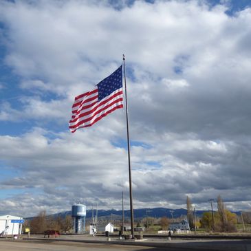 The town flag built and maintained by The Drummond Chamber.