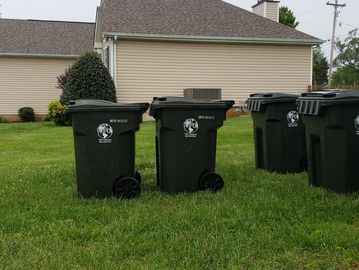 We are supplying customers with trash cans with service. Look forward to yours.
