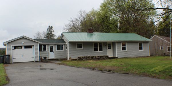 520 Pembroke Street, Pembroke, NH
New to market
$549,900
MLS # 5088293