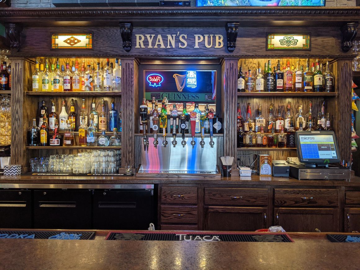 Ryan's Pub photo