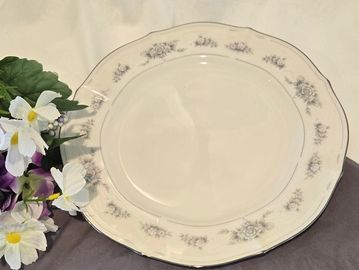 Southern Lace -Noritake
Dinner Plates - 10
Salad plates  -  11
Bread  Plates - 11