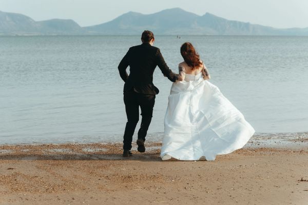 Anglesey beach elopement ceremony - racing to the sea!