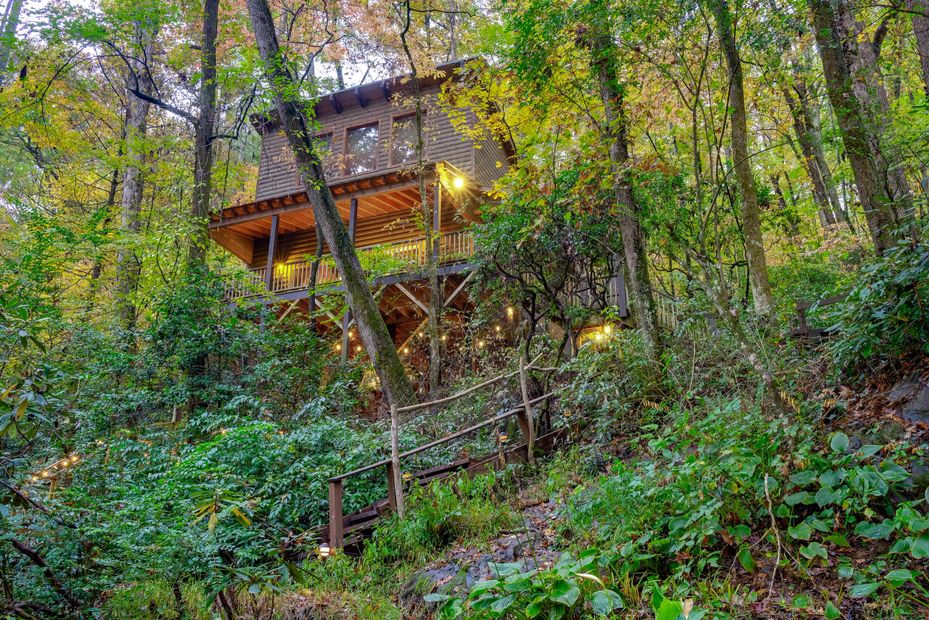 Cabins In Helen Ga Treehouse Cabin Helen Ga Cabins Bear