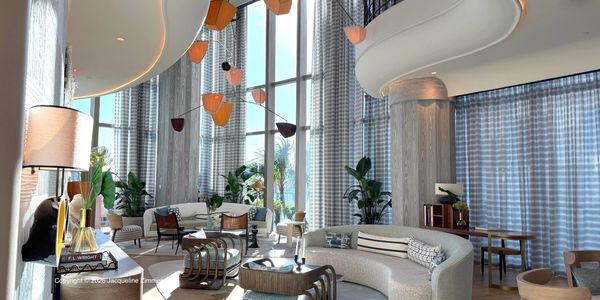 Forte, 1333 S Flagler Dr West Palm Beach, new luxury waterfront condominium, lounge