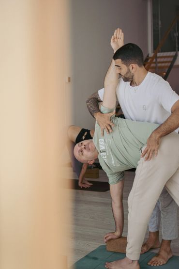 ajuste de yoga