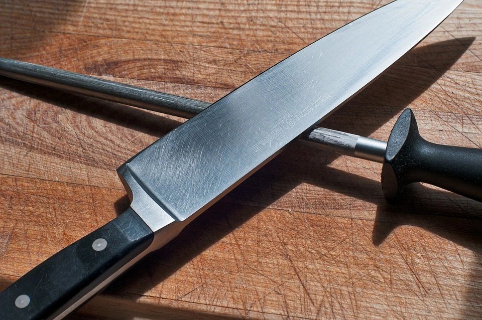 Honing steel or sharpening steel: the difference