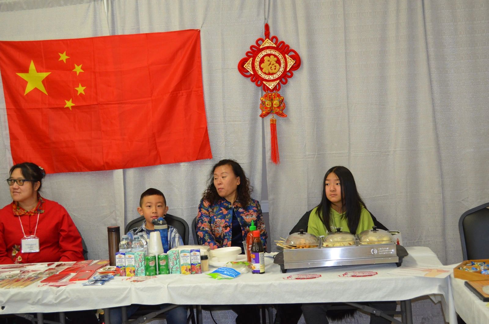 //img1.wsimg.com/isteam/ip/2c6a1207-67d4-44d6-9de1-4017af364232/festival2019_05-0001.jpg/:/cr=t:0%25,l:0%25,w:100%25,h:100%25/rs=w:1300,h:800