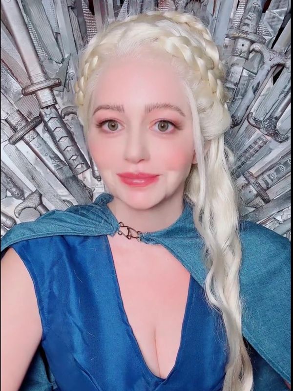 Daenerys Targaryen Cosplayer
