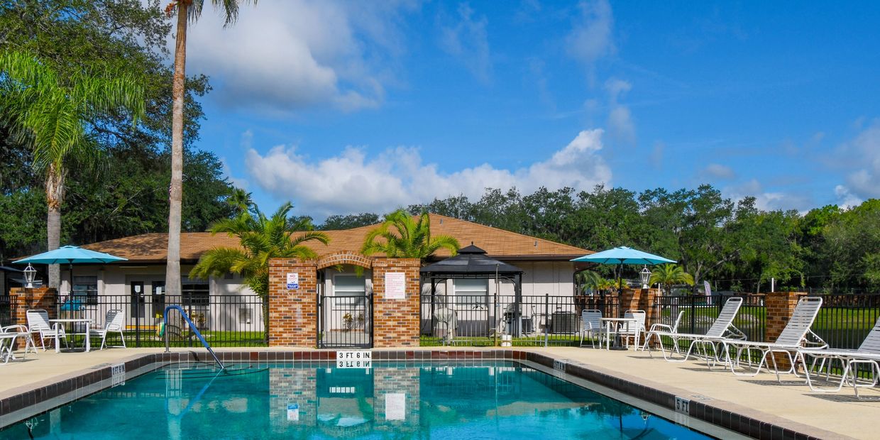Heated outdoor pool at southern aire rv resort