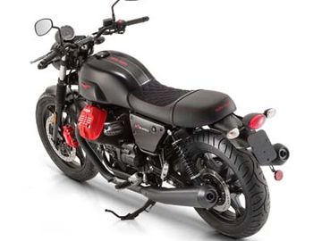 MOTO GUZZI v7- 3 carbon dark