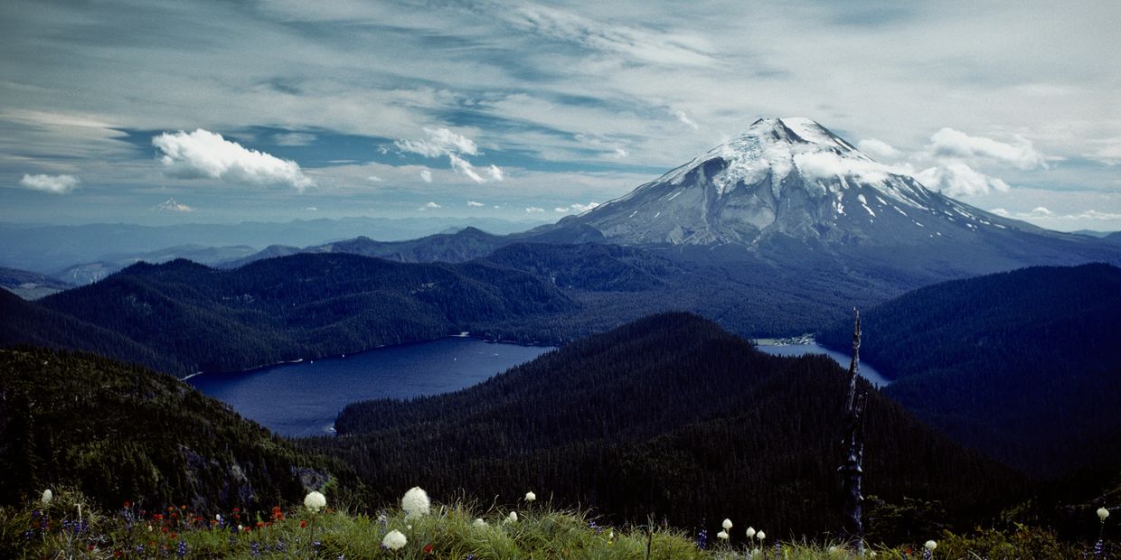 Mount Saint Helen's and Spirit Lake before eruption.