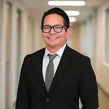 Ryan Fan, MD - hip and knee replacement and sports medicine surgeon at OrthoGo