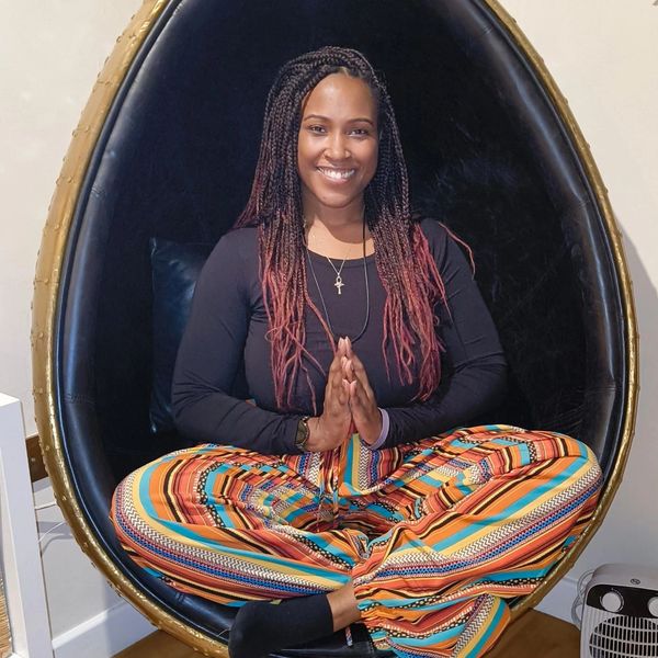 Rose is a 200hr certified yoga teacher in Hatha/Ashtanga/Egyptian Yoga. Based in Birmingham, UK. She