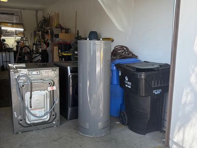 Water heater removal completed by
DGT Junk Removal in San Tan Valley,
Queen Creek and East Mesa
Gilb