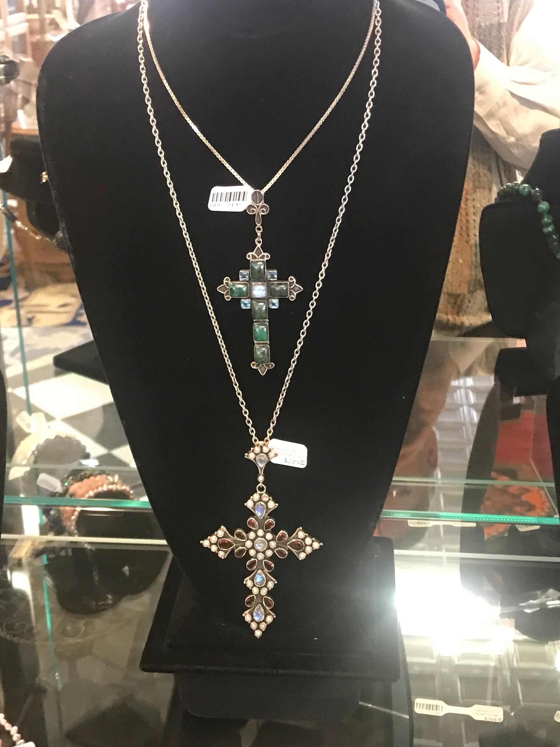 //img1.wsimg.com/isteam/ip/2d9c2f68-85e3-4856-a62a-b84c00b47e78/Jewelled%20Cross%20Pendants-0001.jpg/:/rs=w:1300,h:800