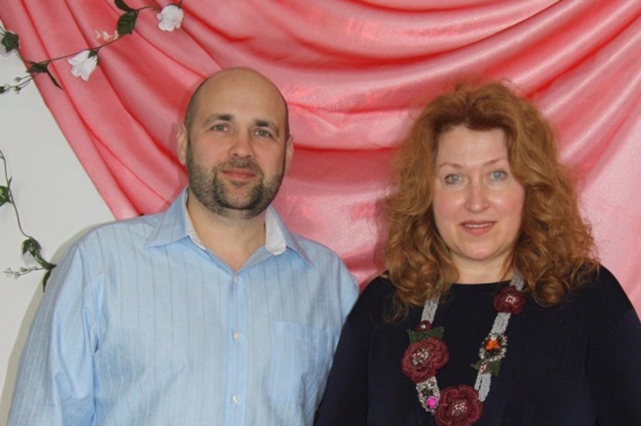 Пасторская командаЬ Владимир и Людмила служат церкви с её основания в 2010 году