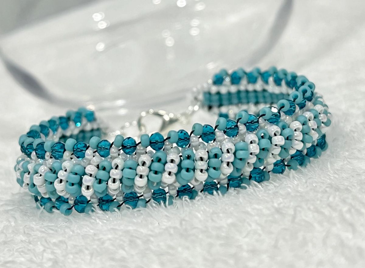 White & Teal Crystals Beaded Bracelet