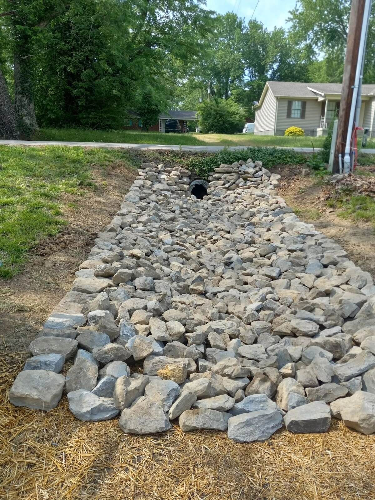 8 Types of Landscaping Rocks and How to Choose One