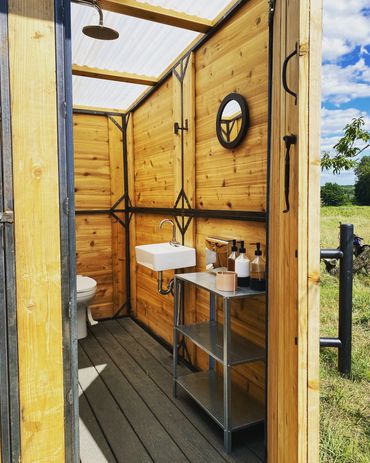 portapotty rental, Bozeman bathroom rental, luxury bathroom rentals, shower rental, Montana bathroom