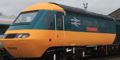 Inter-City 125 in classic British Rail livery.