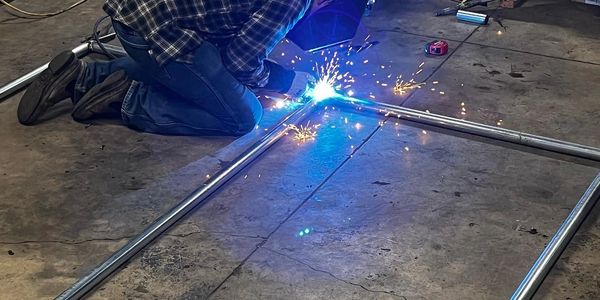 Custom chain link gate fabrication in Roseburg, Oregon