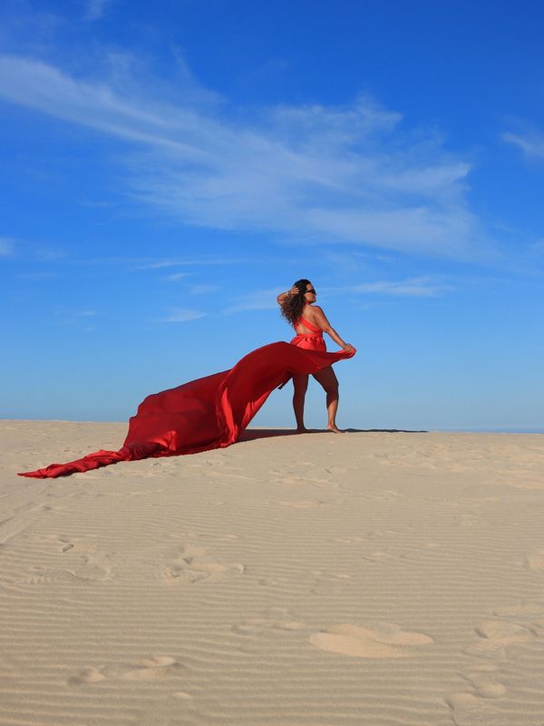 This is Suzy. The photo was taken on the 1st April 2026 on the sand dunes of Corralejo.