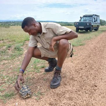 Robert — Senior Wildlife Guide
