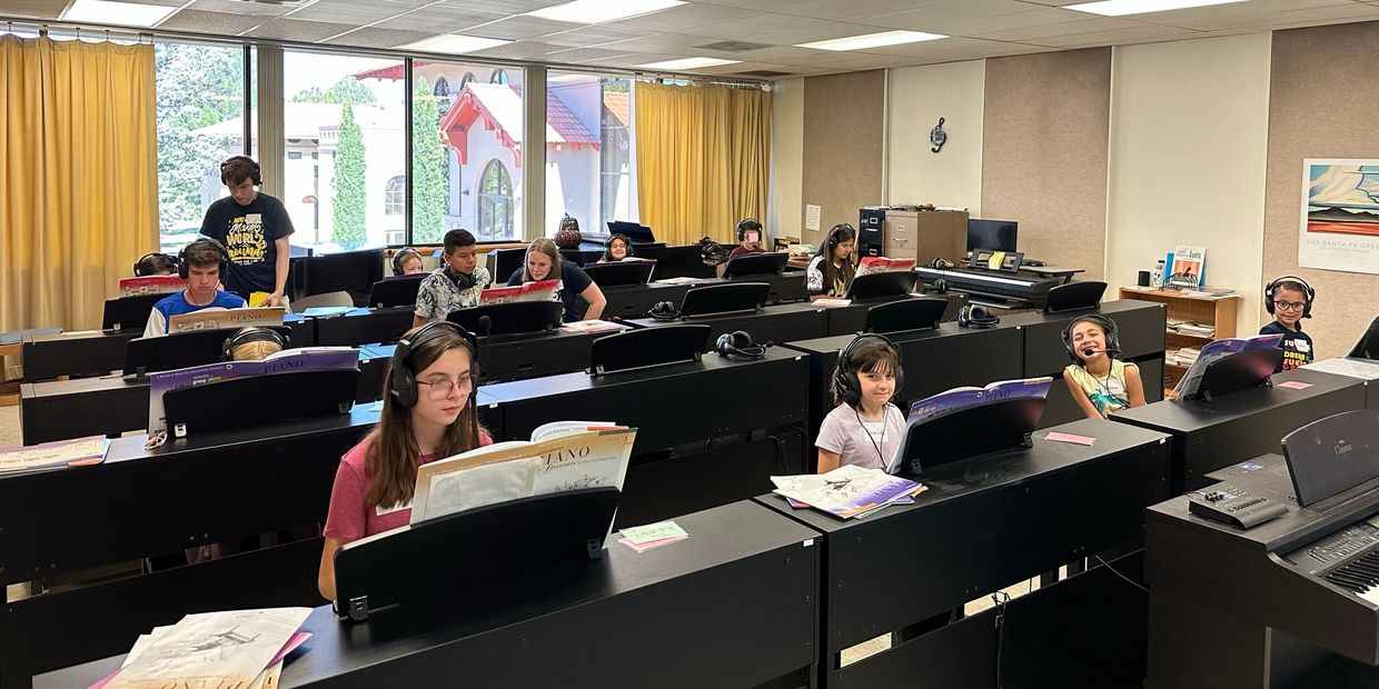 Students in the Piano Lab at New Mexico State University