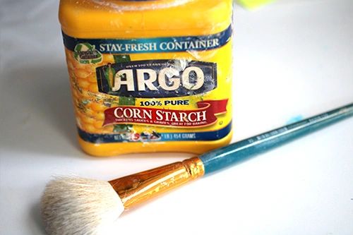 https://img1.wsimg.com/isteam/ip/2e67919d-5f98-41a3-921e-2716f8646f4c/dust%20the%20mold%20with%20corn%20starch%20to%20keep%20from%20st.jpg