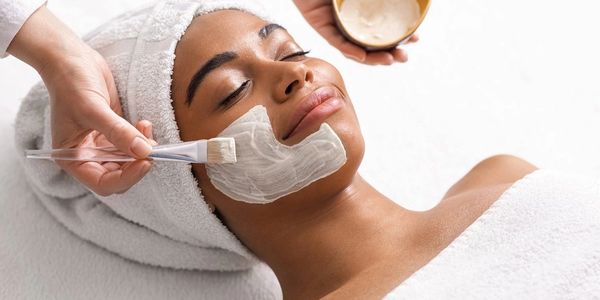 Teen facial, teen acne, acne facial, relaxing facial, 