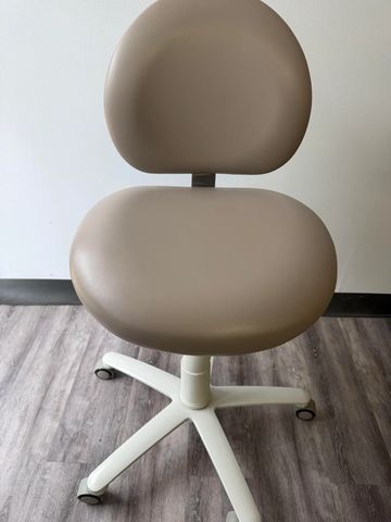 Vinyl Color in Putty
It has New Castors
The Seat Teeters