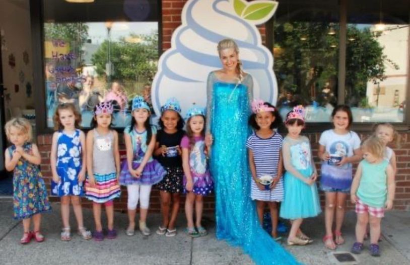 Birthday parties and events
ice Cream and fro yo parties