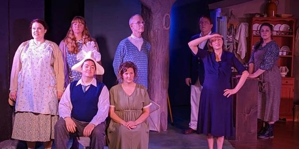 Volunteer actors