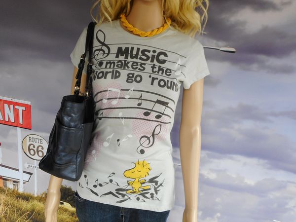 peanuts woodstock the bird shirt / music notes and woodstock snoopy's friend / peanuts fashion