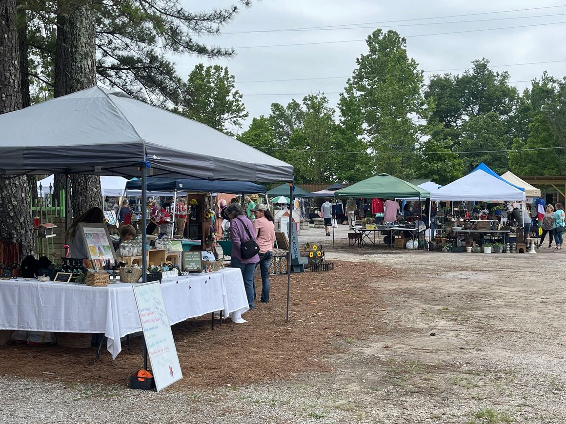 2023 Pickin’ in the Pines Autumn Vendor Market