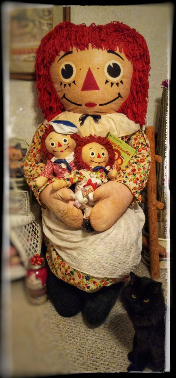 About RetroMemento Dollhouse Wonderments Museum Raggedy Ann Store Display Miniatures Restorations