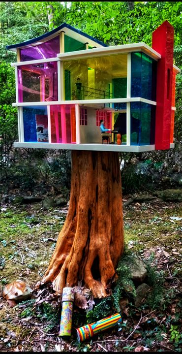 RetroMemento Dollhouse Museum Kaleidoscope House Bozart Toy MoMa Museum Exhibit Wheelwright Simmons 