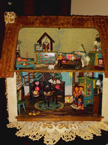 Miniature Bavaria Alpine Spanish Tile RetroMemento Dora Kuhn Dollhouse Greenleaf Kit Ari Tudor Dolls