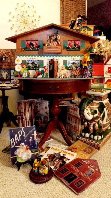 RetroMemento Dollhouse Wonderments Dolls Museum Miniatures Dora Kuhn Felt BAPS Germany FAO SCHWARZ