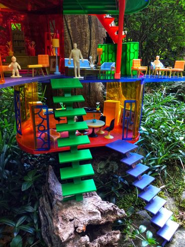 RetroMemento Dollhouse Wonderments Museum Miniature Imagination MARX 1969 Moder Atomic Kaleidoscope 