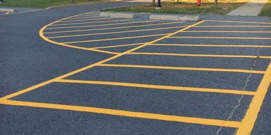 line painting / line striping