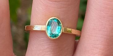 18k emerald rings made to order  here on Kauai  