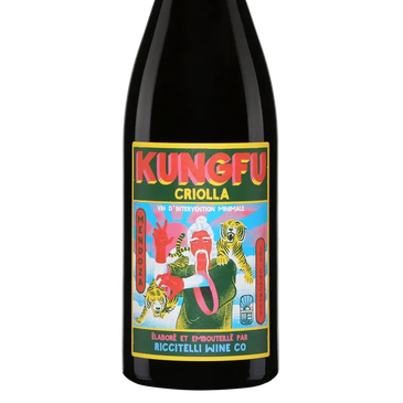 Bouteille de vin Kung Fu Criolla avec étiquette colorée.