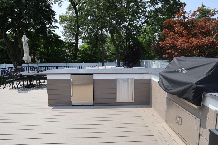 Masonry outdoor kitchen island