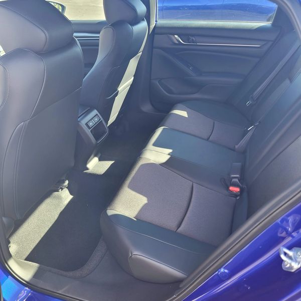 Airport Drop Off, Airport Runs, Airport Drop Off and Pick Ups Gambina