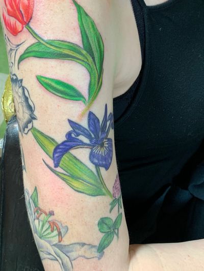 Some healed and some fresh, this work in progress shows how proper aftercare keeps colors vibrant.