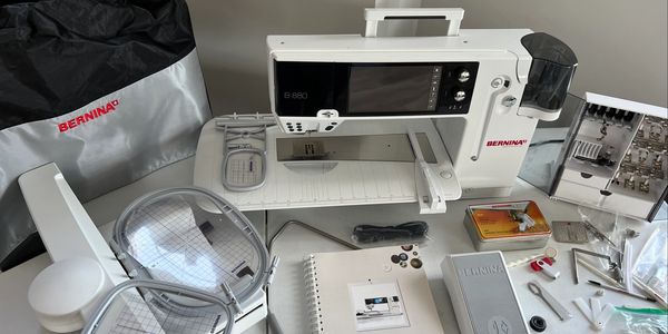 used BERNINA 830 LE sewing and embroidery machine – Aurora Sewing Center