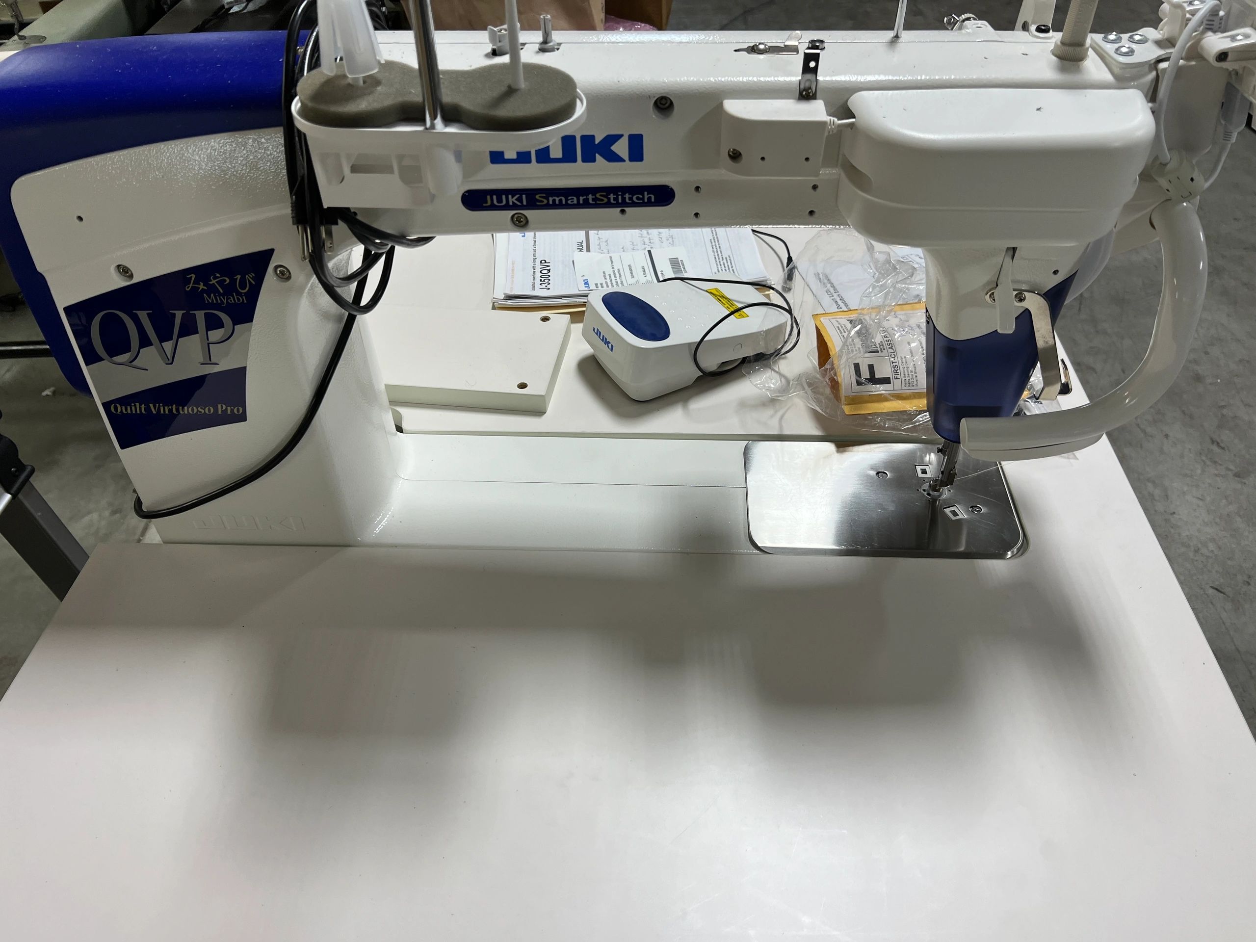 Juki Miyabi J350QVP SitDown Longarm Quilting Machine